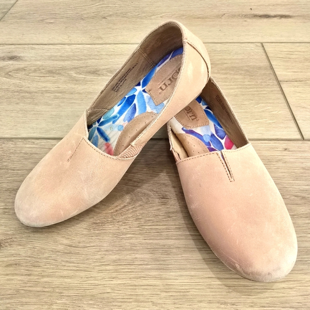 Born Sebra Shoes Women's 6.5M Leather Biscotto Tan Pink-hue Ballet Slip-on Flats
